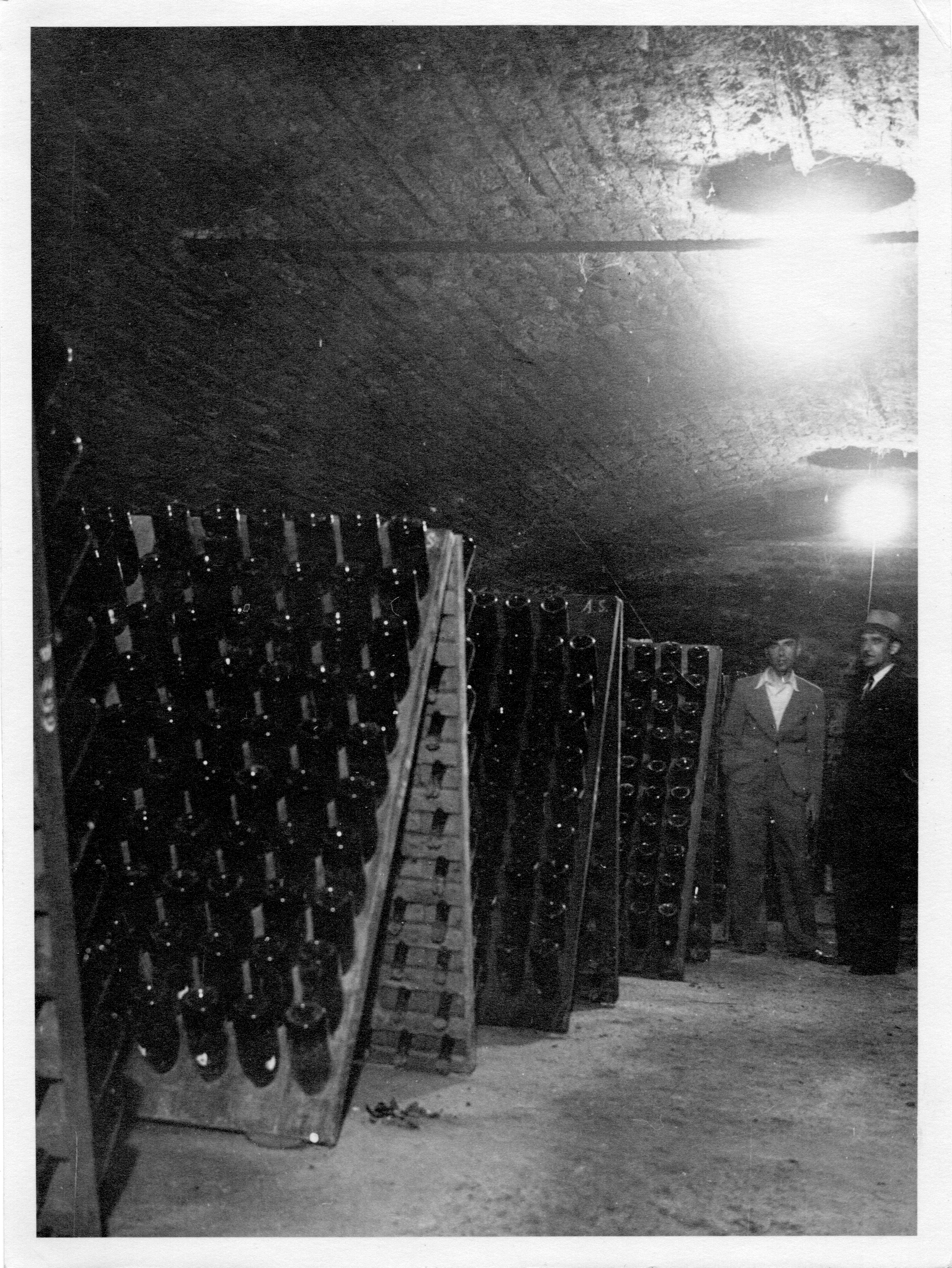 Historical archives: Cave de Corgoloin and riddling racks